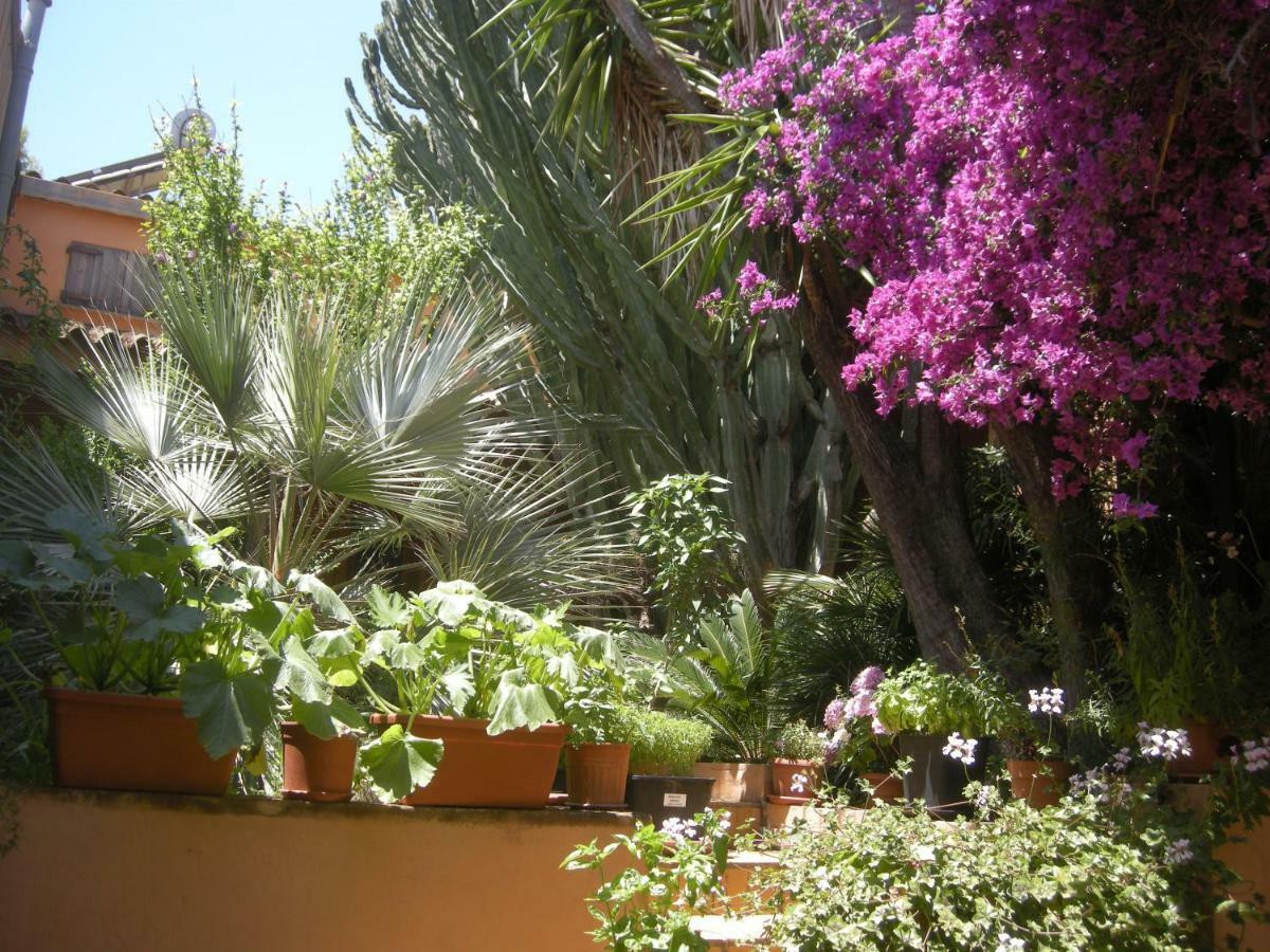 Via Dei Gerani B&B Sinnai Exterior photo